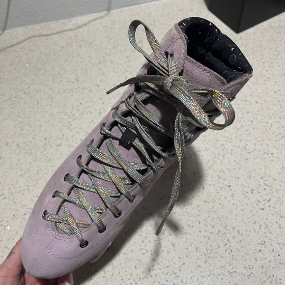 Limited Edition Moonlight Roller Cosmic Quartz x Grindstone Rollerskates - Picture 13 of 15